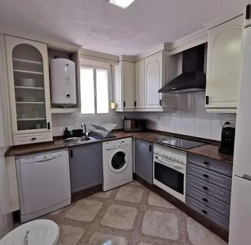 Cdz - Arteaga- Two With Queen Bed * Cadiz