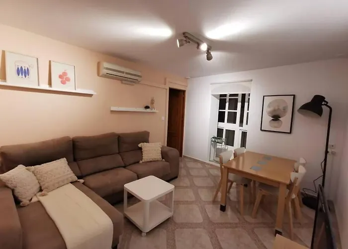 Cdz - Arteaga- Two With Queen Bed